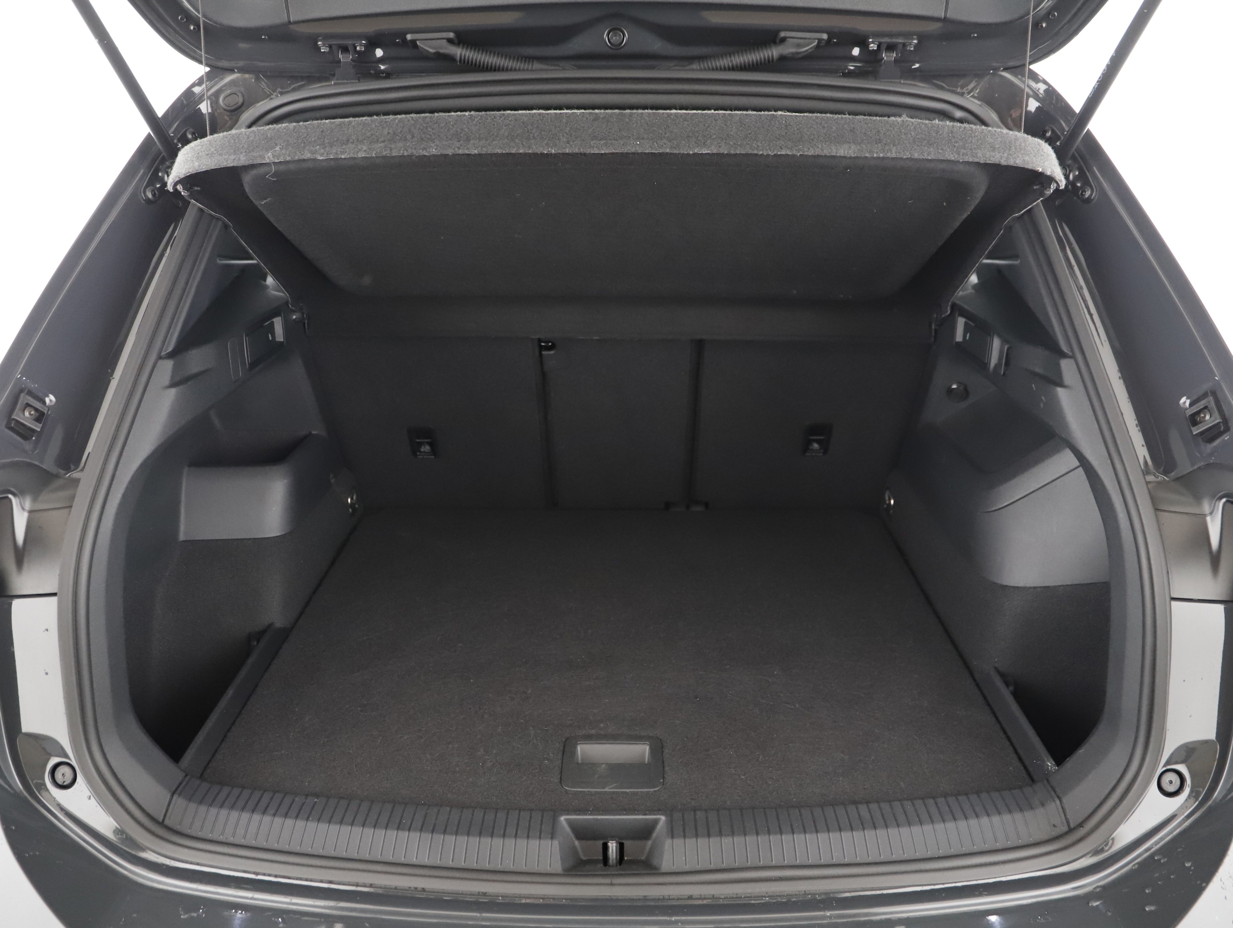 VW Tiguan 2.0 TDI W R-Line | Bild 17 von 22