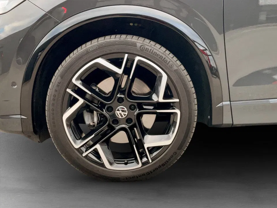 VW Tiguan 2.0 TDI W R-Line | Bild 6 von 22