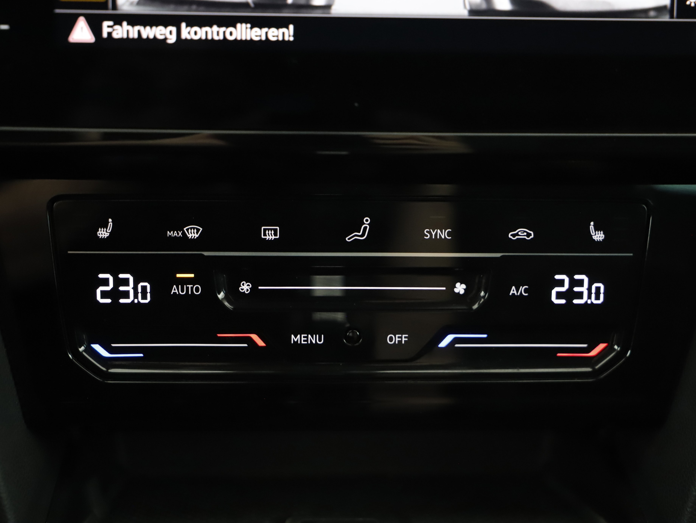 VW Passat Variant 2.0 TDI BMT Elegance | Bild 10 von 21