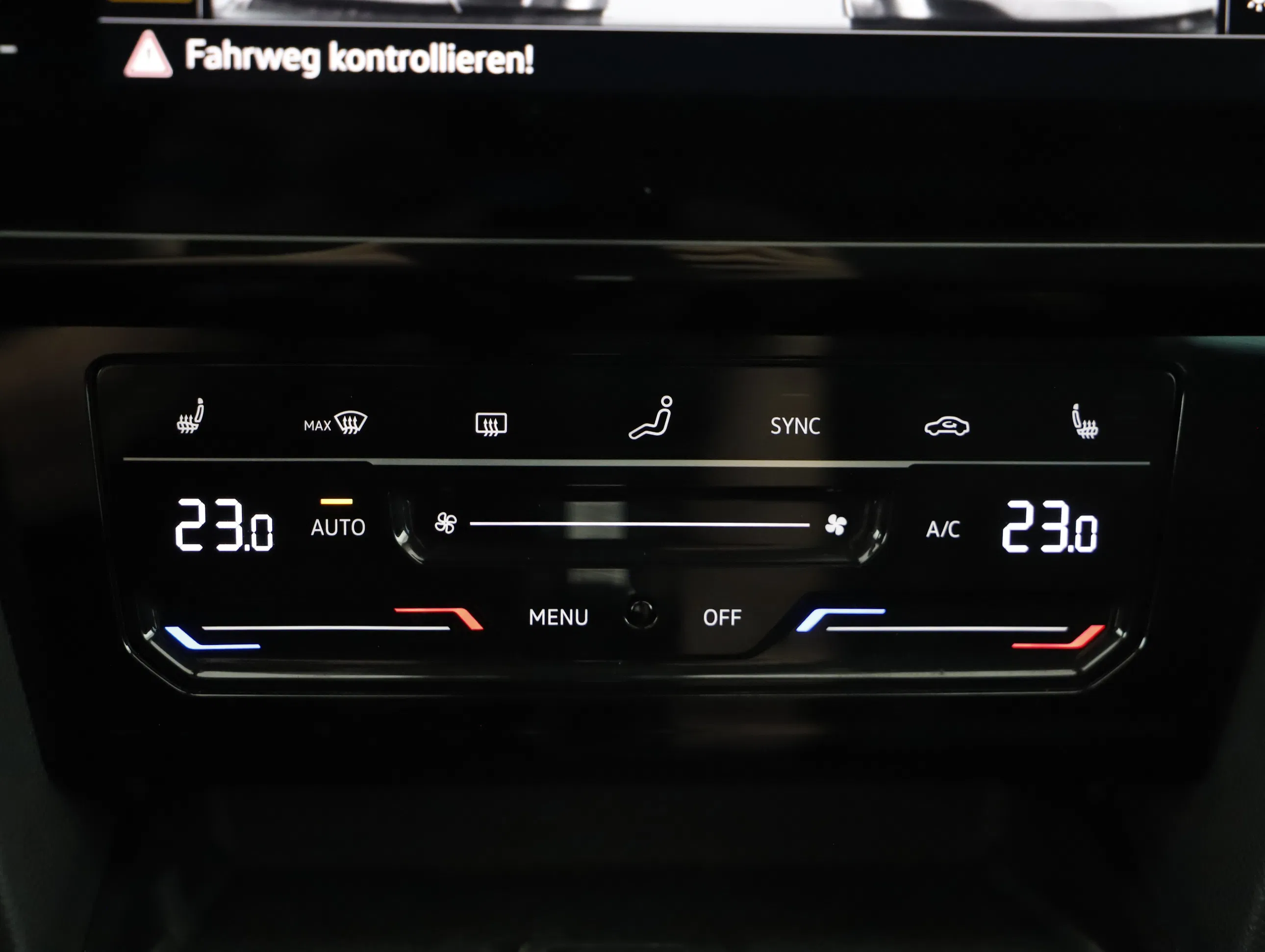 VW Passat Variant 2.0 TDI BMT Elegance | Bild 10 von 21