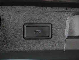 VW Passat Variant 2.0 TDI BMT Elegance | Thumbnail 21 von 24
