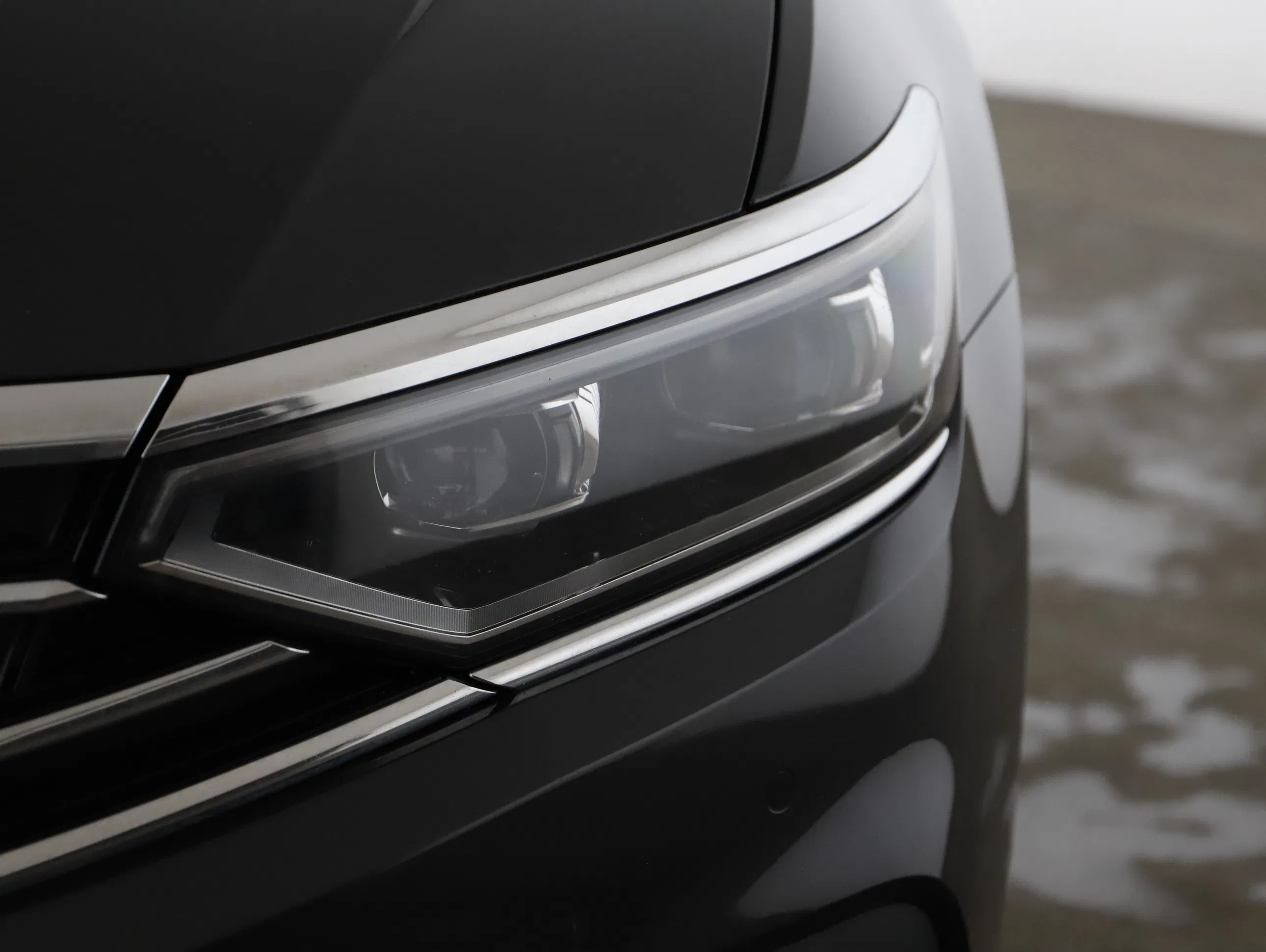 VW Passat Variant 2.0 TDI BMT Elegance | Bild 24 von 24