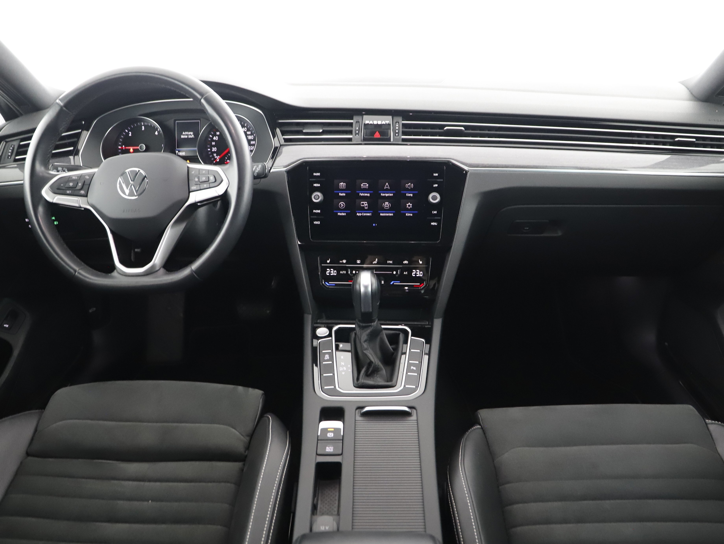 VW Passat Variant 2.0 TDI BMT Elegance | Bild 9 von 24