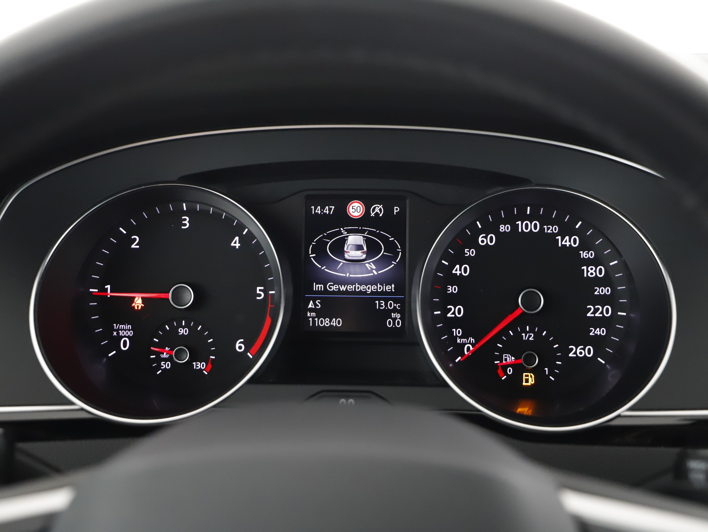 VW Passat Variant 2.0 TDI BMT Elegance | Bild 11 von 24