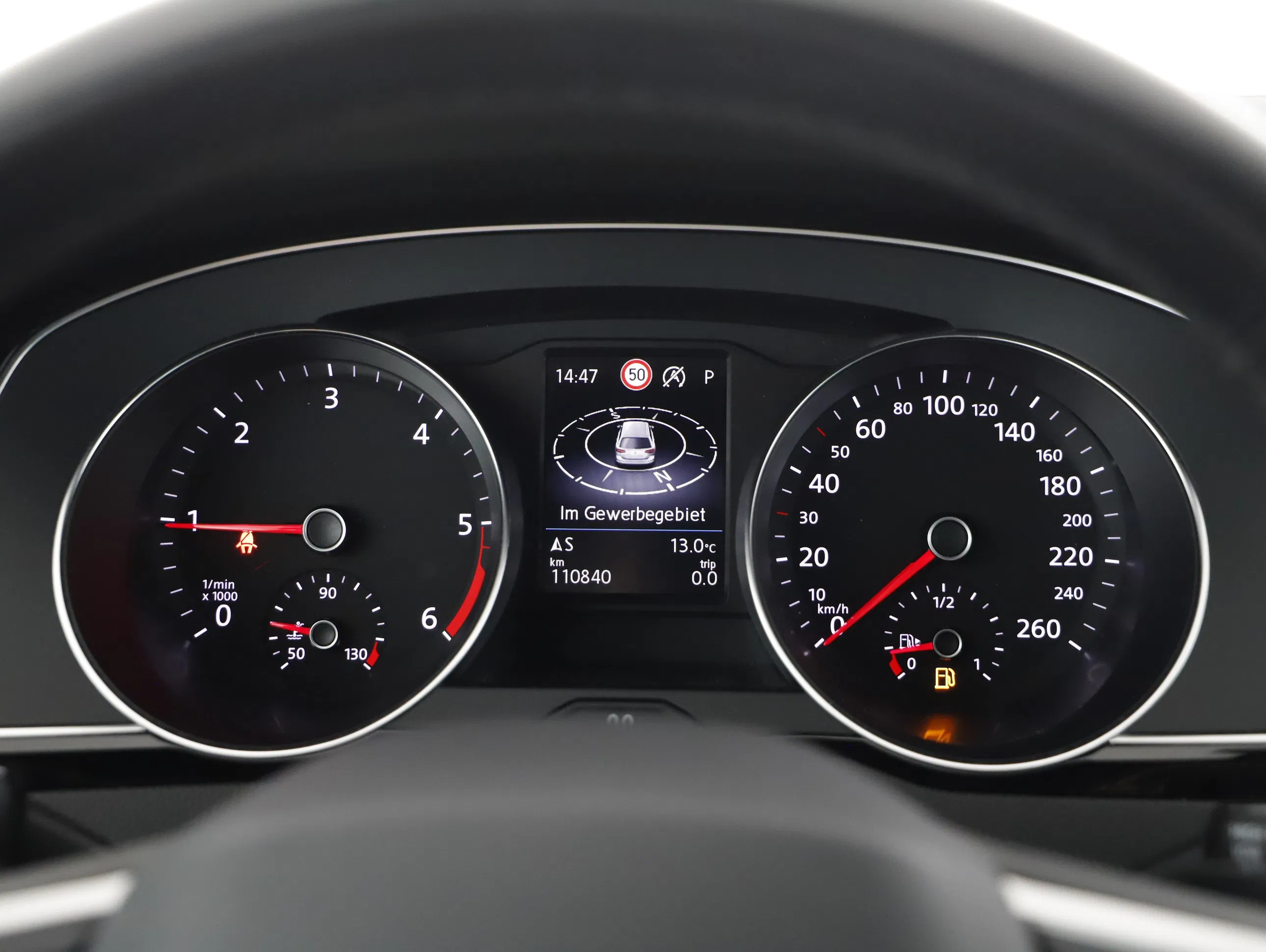 VW Passat Variant 2.0 TDI BMT Elegance | Bild 11 von 24