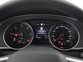 VW Passat Variant 2.0 TDI BMT Elegance | Thumbnail 11 von 24