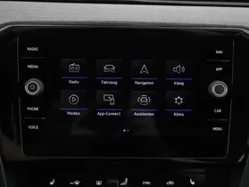 VW Passat Variant 2.0 TDI BMT Elegance | Thumbnail 14 von 24