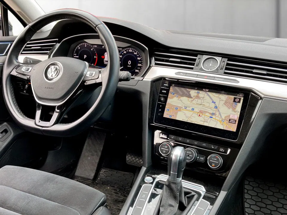 VW Passat Var. 2.0 TDI Highline | Bild 12 von 24