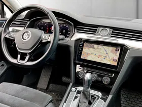 VW Passat Var. 2.0 TDI Highline | Thumbnail 12 von 24