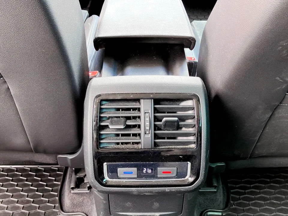 VW Passat Var. 2.0 TDI Highline | Bild 18 von 24