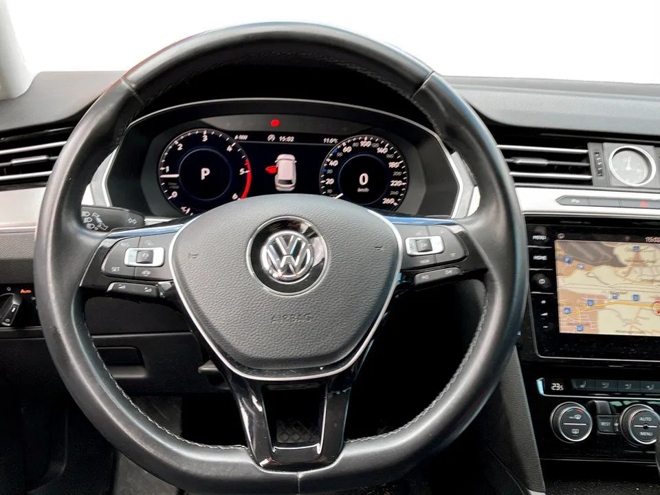 VW Passat Var. 2.0 TDI Highline | Bild 19 von 24