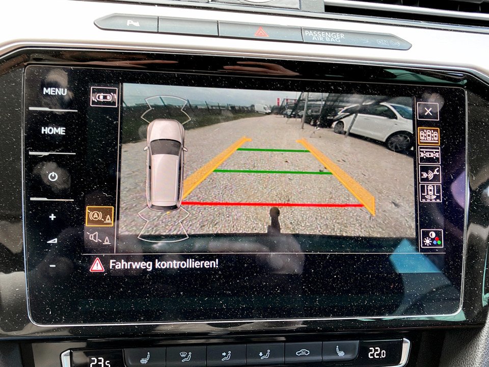 VW Passat Var. 2.0 TDI Highline | Bild 22 von 24