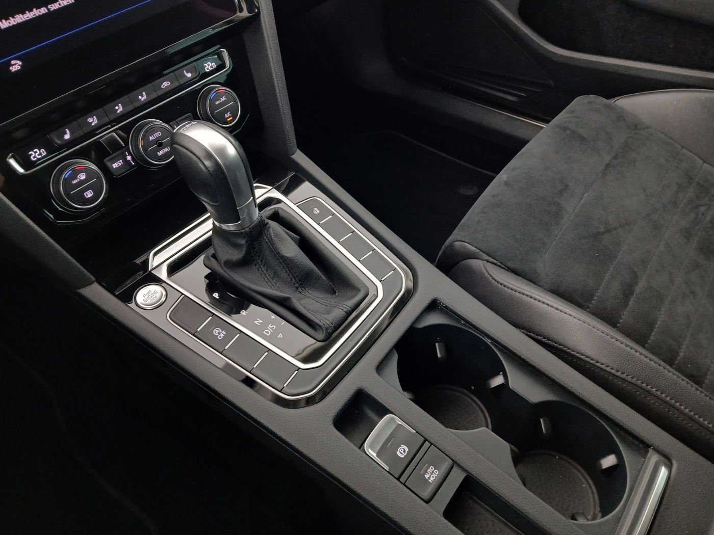 VW Passat Variant Highline TDI SCR DSG | Bild 14 von 24