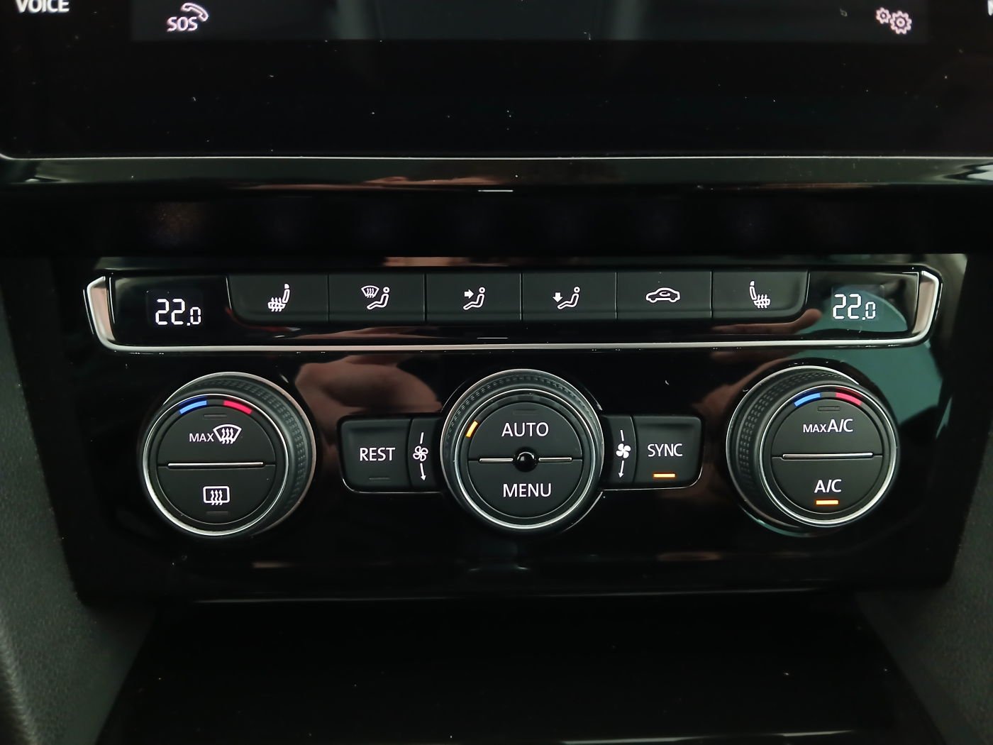 VW Passat Variant Highline TDI SCR DSG | Bild 15 von 24