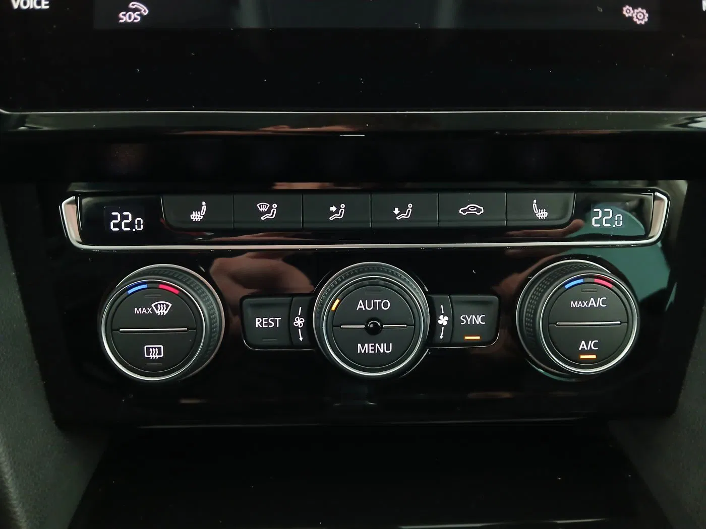 VW Passat Variant Highline TDI SCR DSG | Bild 15 von 24