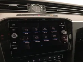 VW Passat Variant Highline TDI SCR DSG | Thumbnail 16 von 24