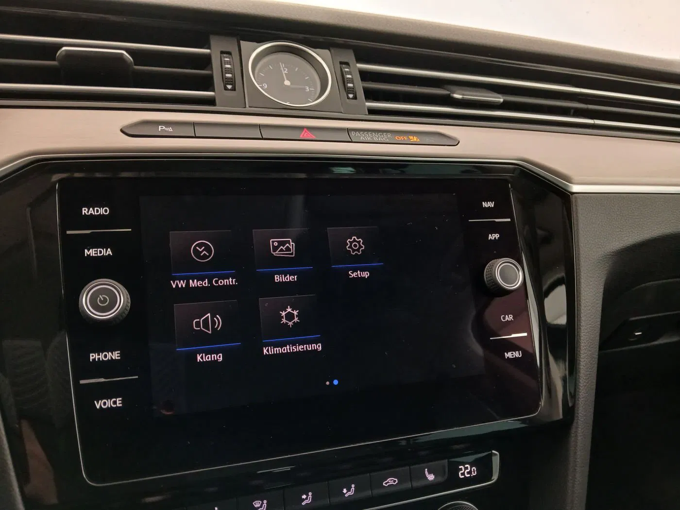 VW Passat Variant Highline TDI SCR DSG | Bild 18 von 24