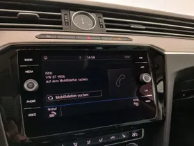 VW Passat Variant Highline TDI SCR DSG | Thumbnail 22 von 24
