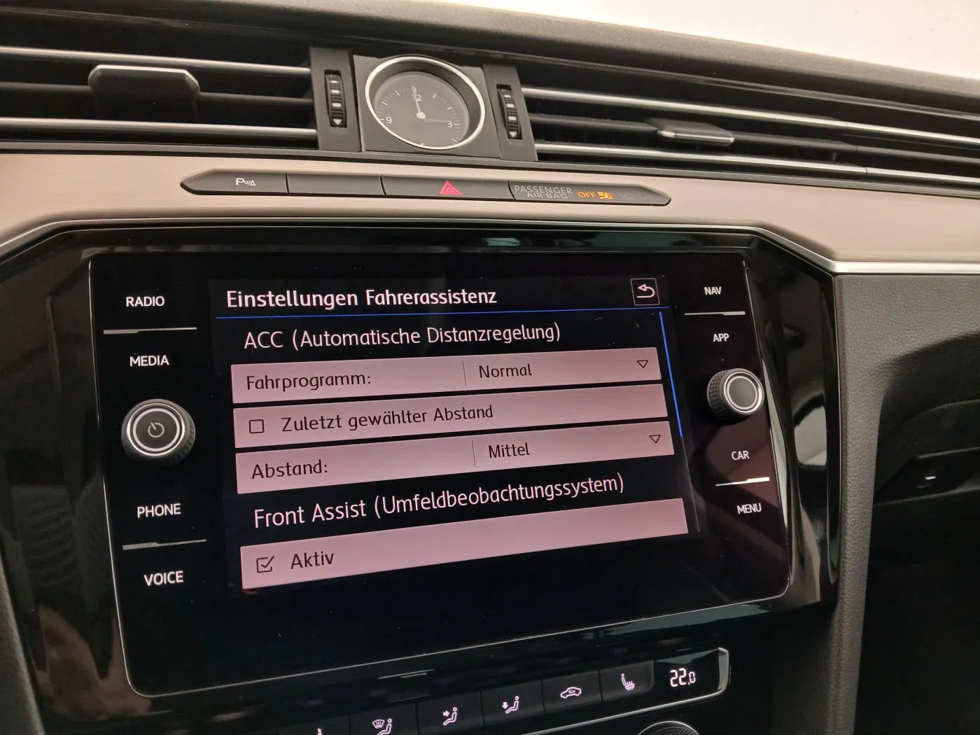 VW Passat Variant Highline TDI SCR DSG | Bild 23 von 24