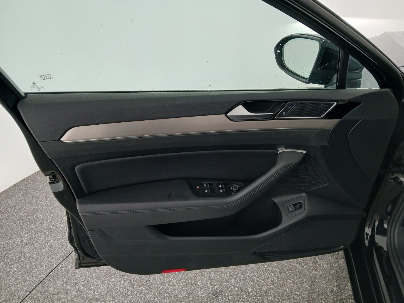 VW Passat Variant Highline TDI SCR DSG | Bild 4 von 24