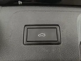 VW Passat Variant Highline TDI SCR DSG | Thumbnail 9 von 24