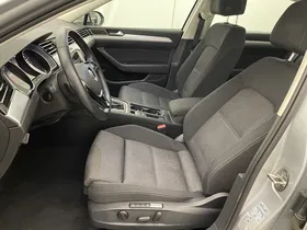 VW Passat 1.6 TDI BMT Comfortline | Thumbnail 13 von 29