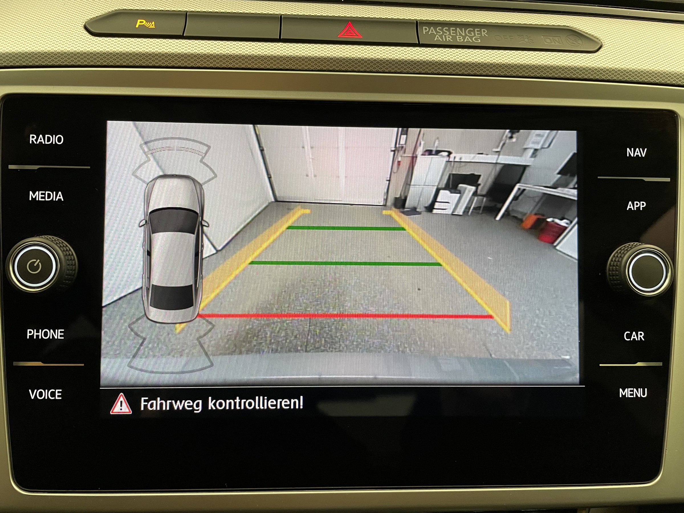 VW Passat 1.6 TDI BMT Comfortline | Bild 22 von 29