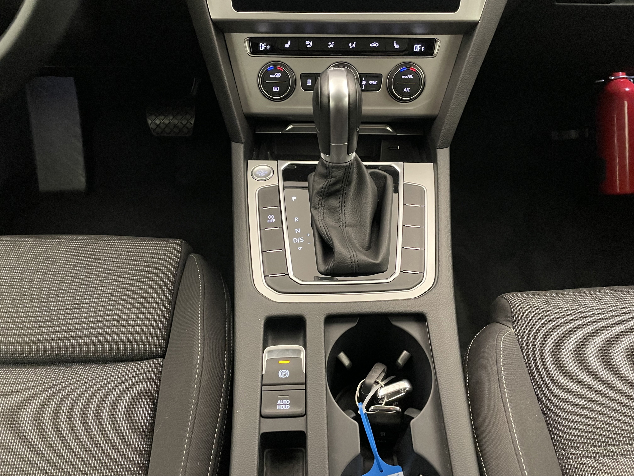 VW Passat 1.6 TDI BMT Comfortline | Bild 24 von 29