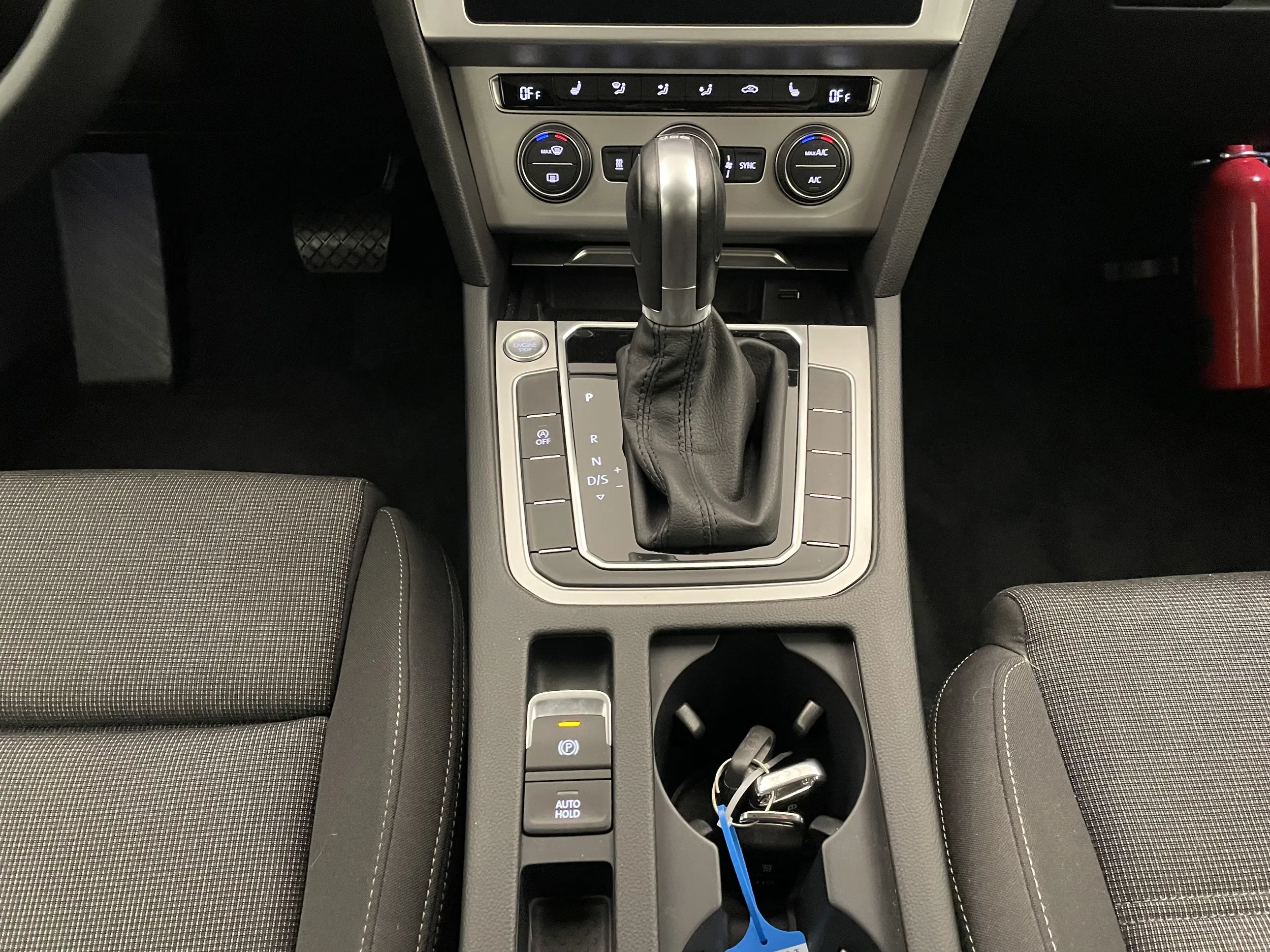 VW Passat 1.6 TDI BMT Comfortline | Bild 24 von 29