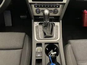 VW Passat 1.6 TDI BMT Comfortline | Thumbnail 24 von 29