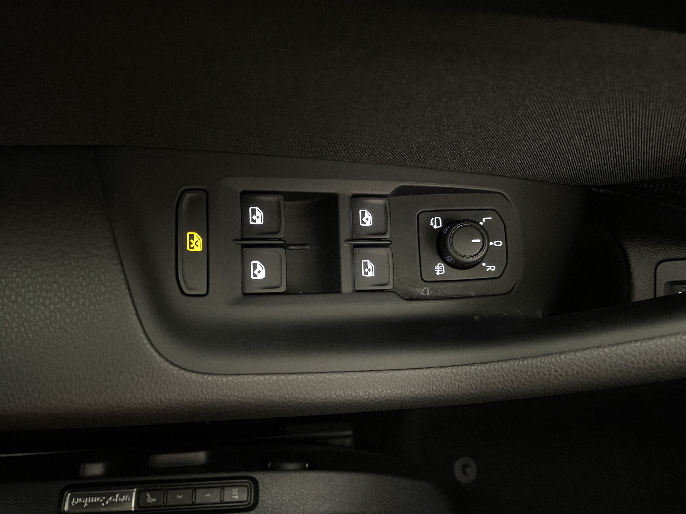 VW Passat 1.6 TDI BMT Comfortline | Bild 10 von 29