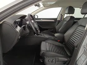 VW Passat Variant 1.6 TDI BMT Highline | Thumbnail 14 von 31