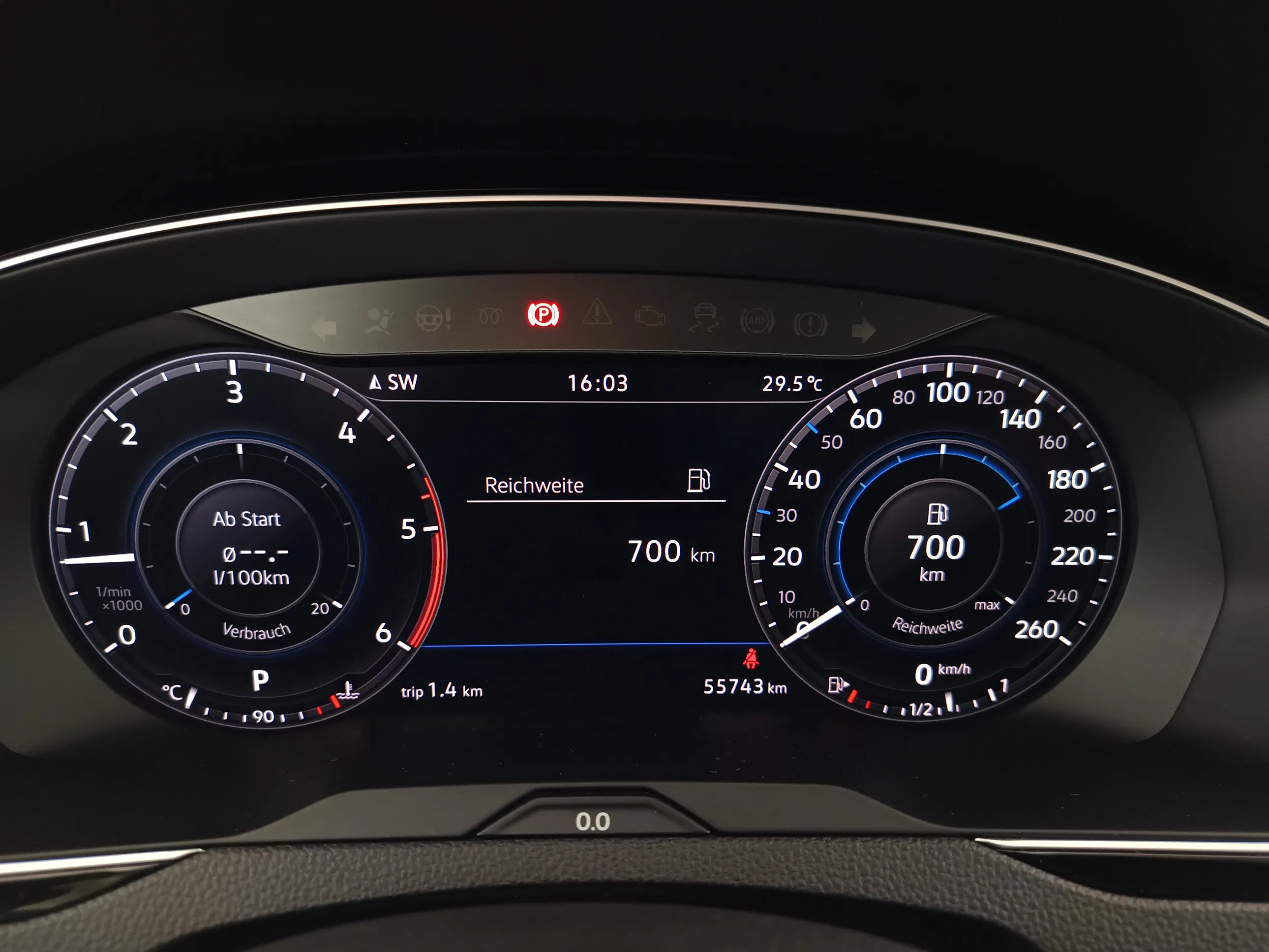 VW Passat Variant 1.6 TDI BMT Highline | Bild 16 von 31