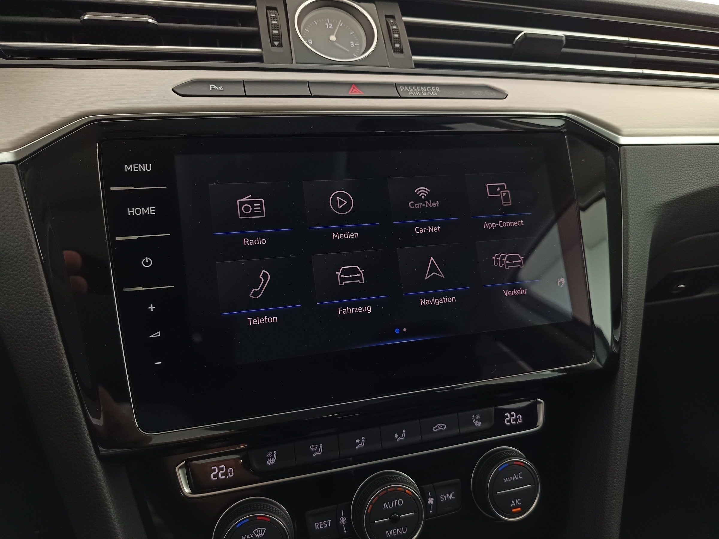 VW Passat Variant 1.6 TDI BMT Highline | Bild 20 von 31