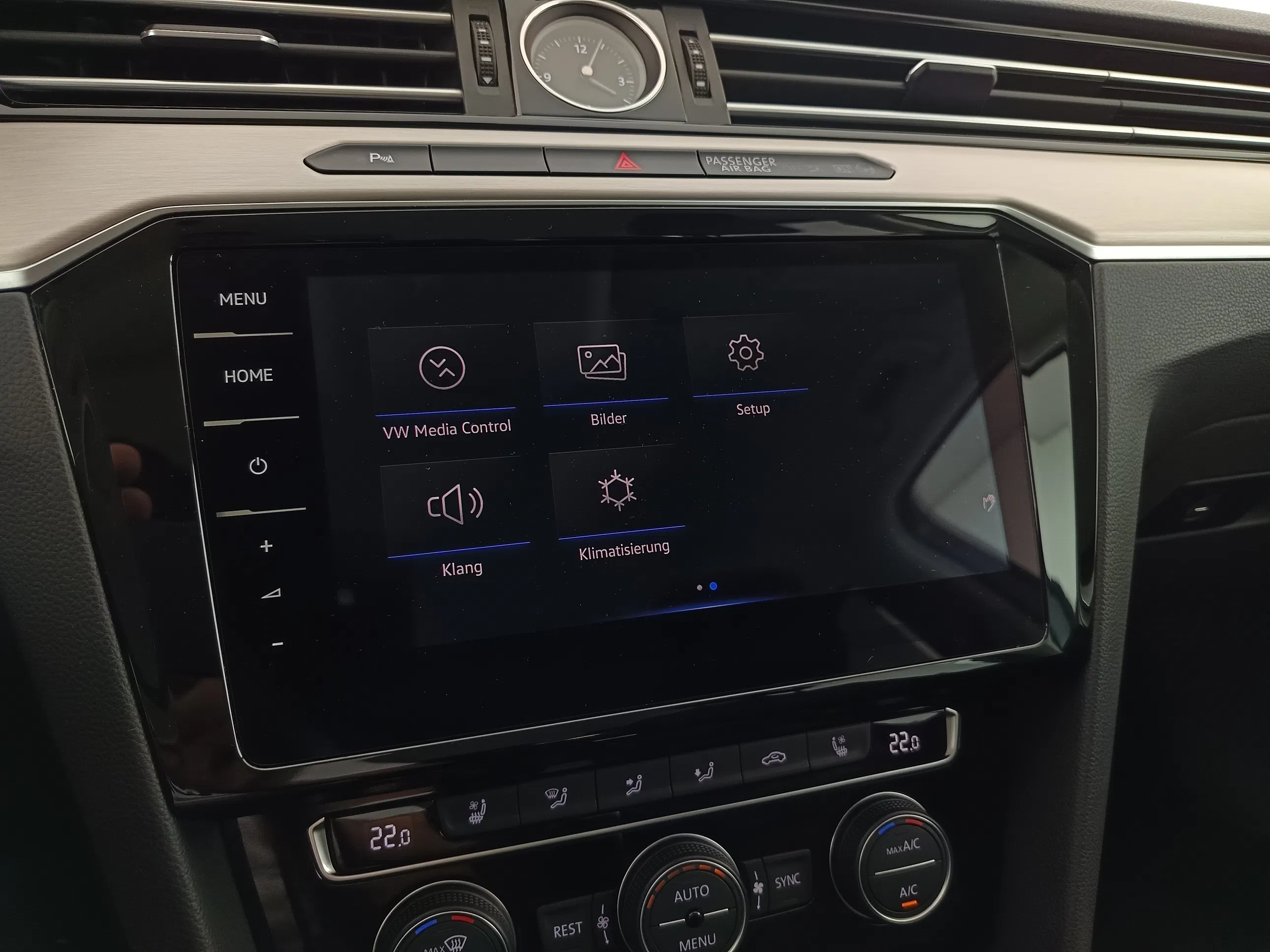 VW Passat Variant 1.6 TDI BMT Highline | Bild 21 von 31