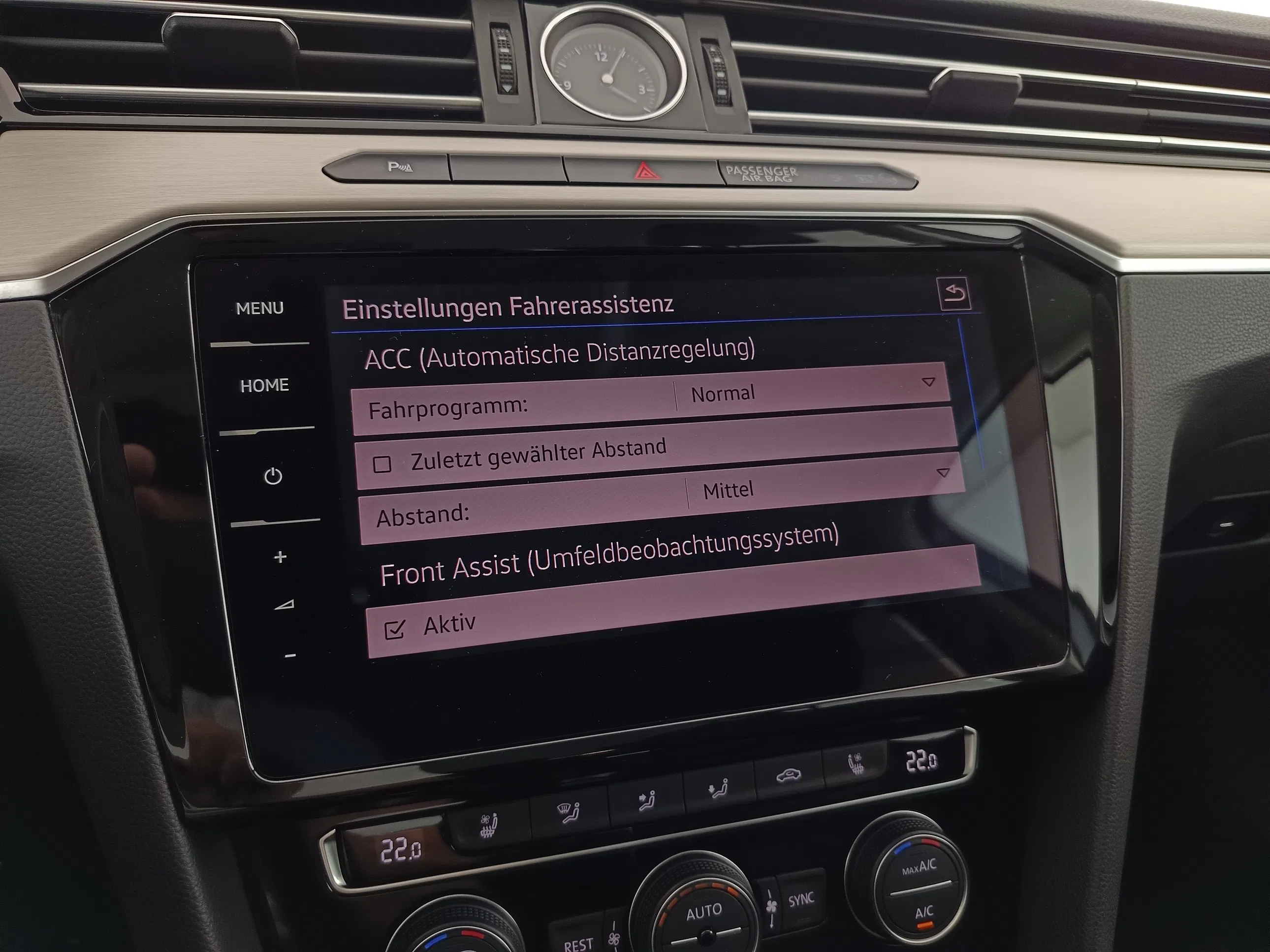 VW Passat Variant 1.6 TDI BMT Highline | Bild 23 von 31