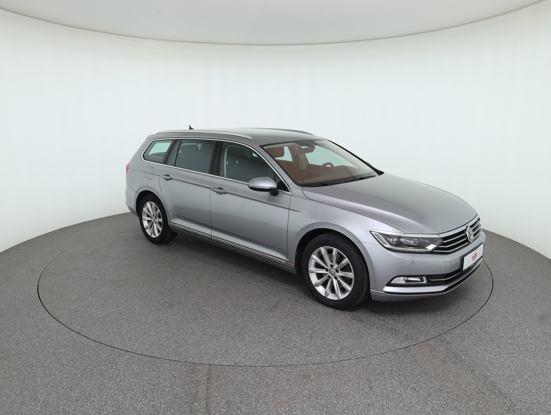 VW Passat Variant 1.6 TDI BMT Highline | Bild 4 von 31