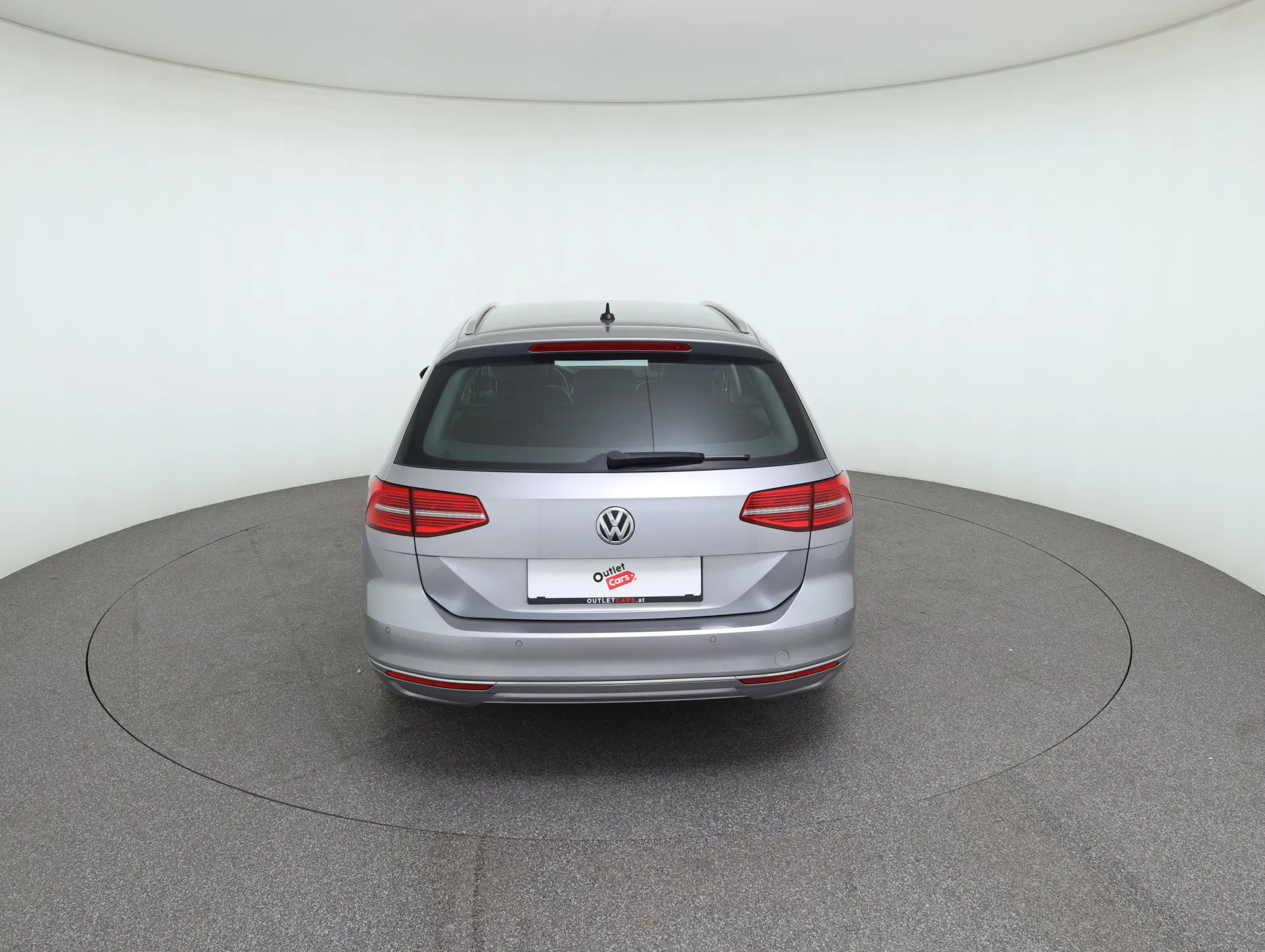 VW Passat Variant 1.6 TDI BMT Highline | Bild 7 von 31