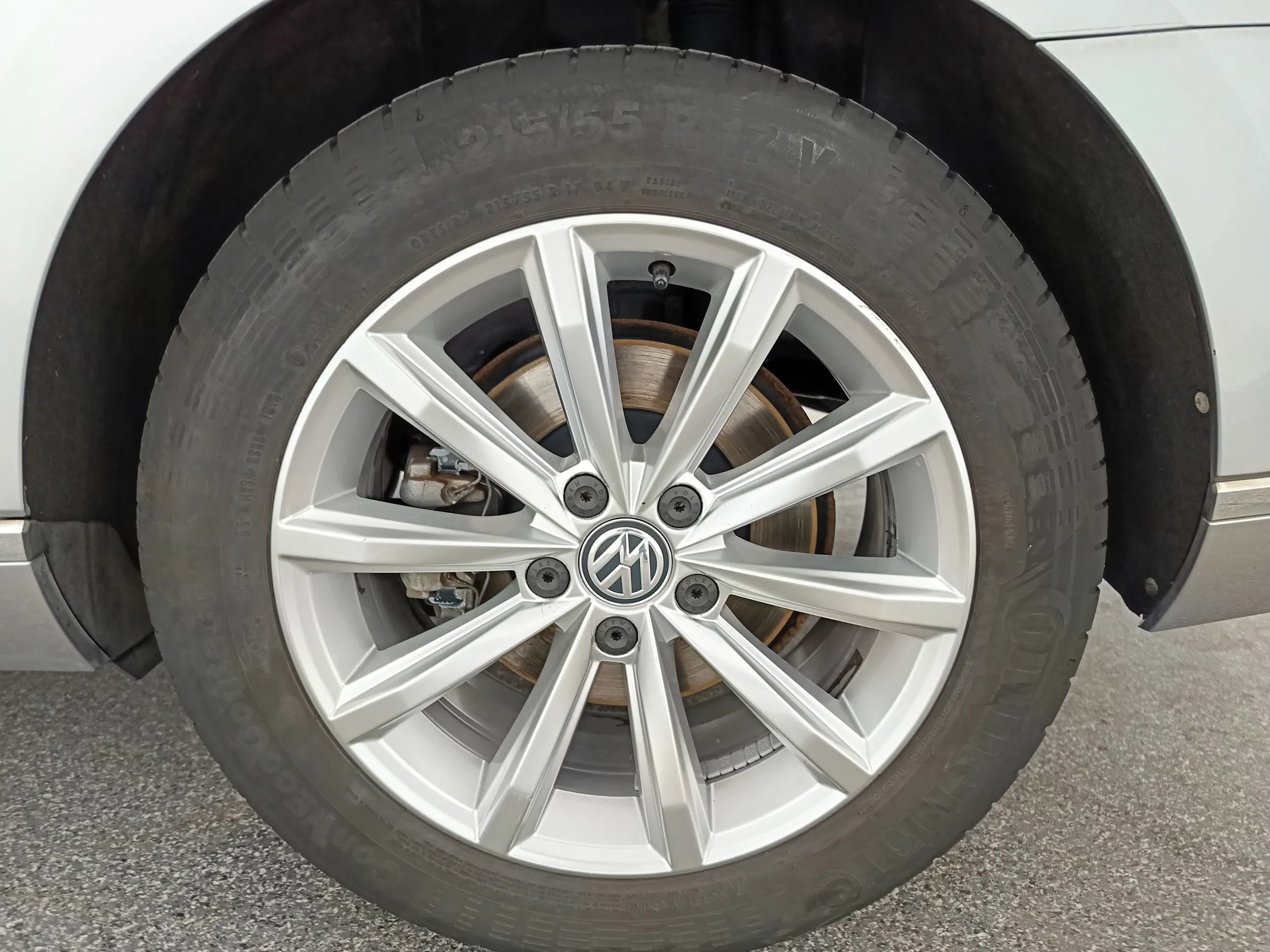 VW Passat Variant 1.6 TDI BMT Highline | Bild 10 von 31