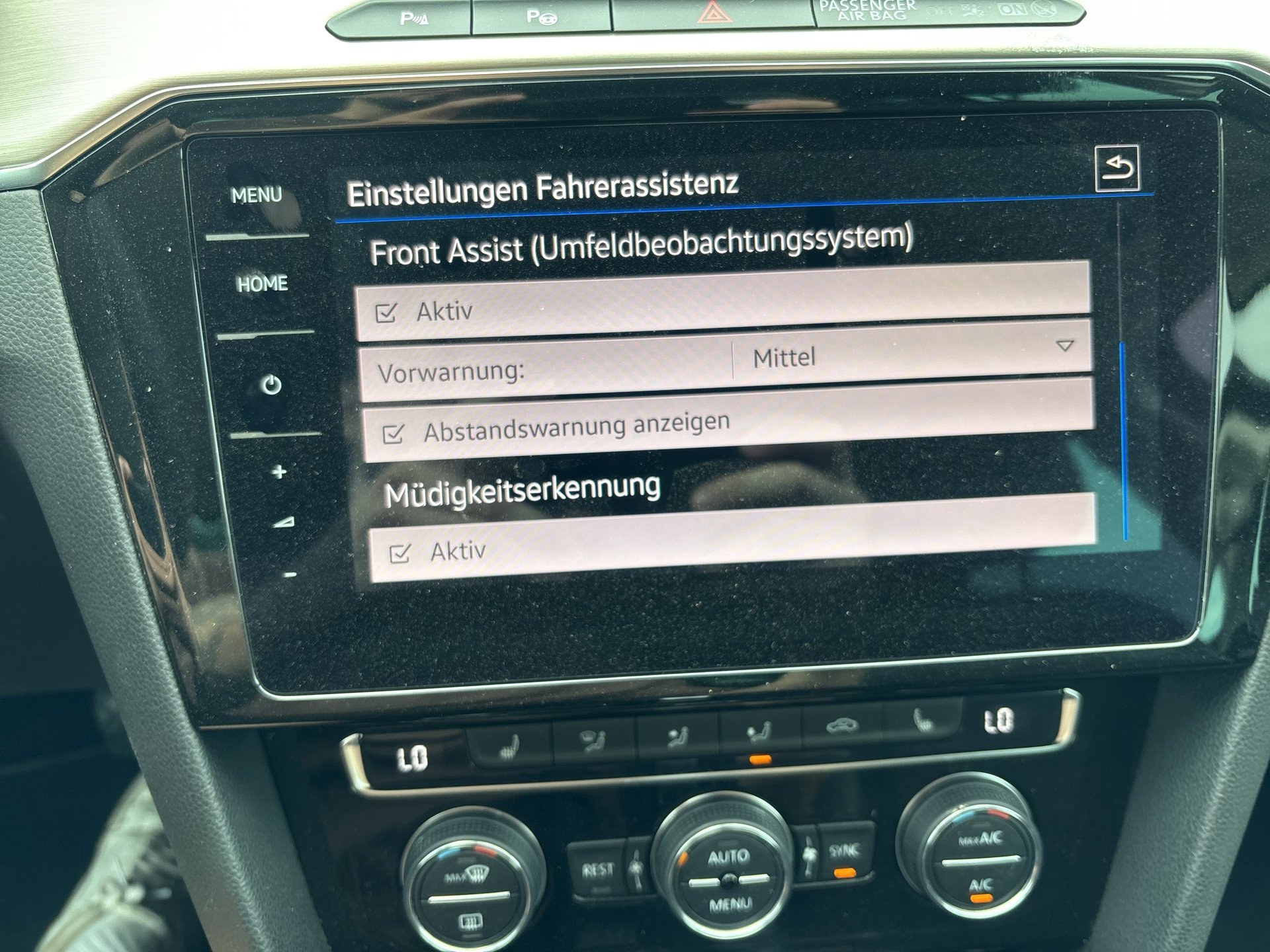 VW Passat Variant 2.0 TDI BMT Highline | Bild 16 von 31