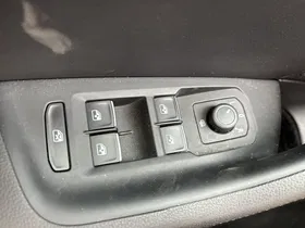 VW Passat Variant 2.0 TDI BMT Highline | Thumbnail 30 von 31