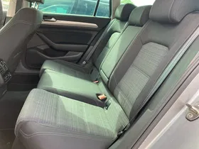VW Passat Variant Bus. 2.0 TDI DSG | Thumbnail 16 von 18