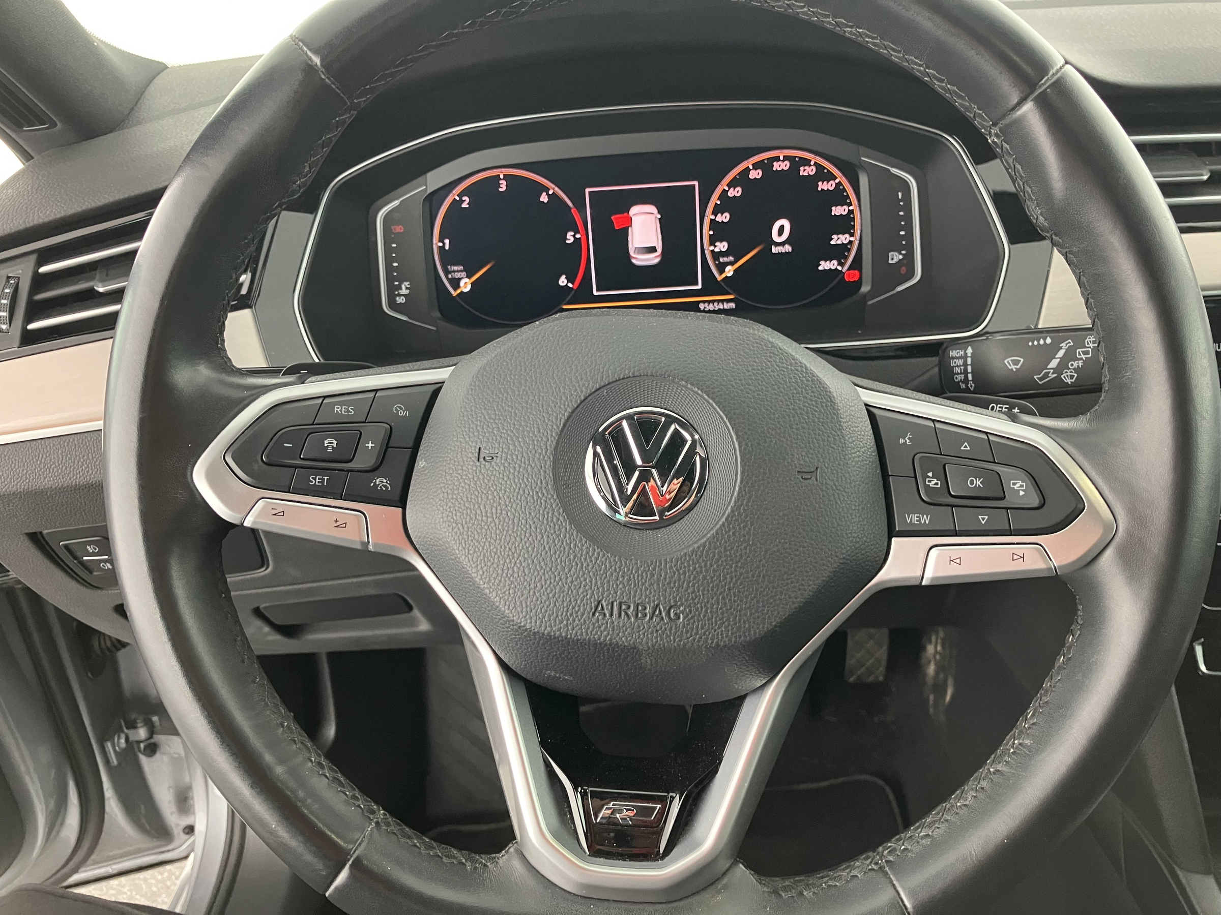 VW Passat Variant Elegance TDI DSG | Bild 16 von 28