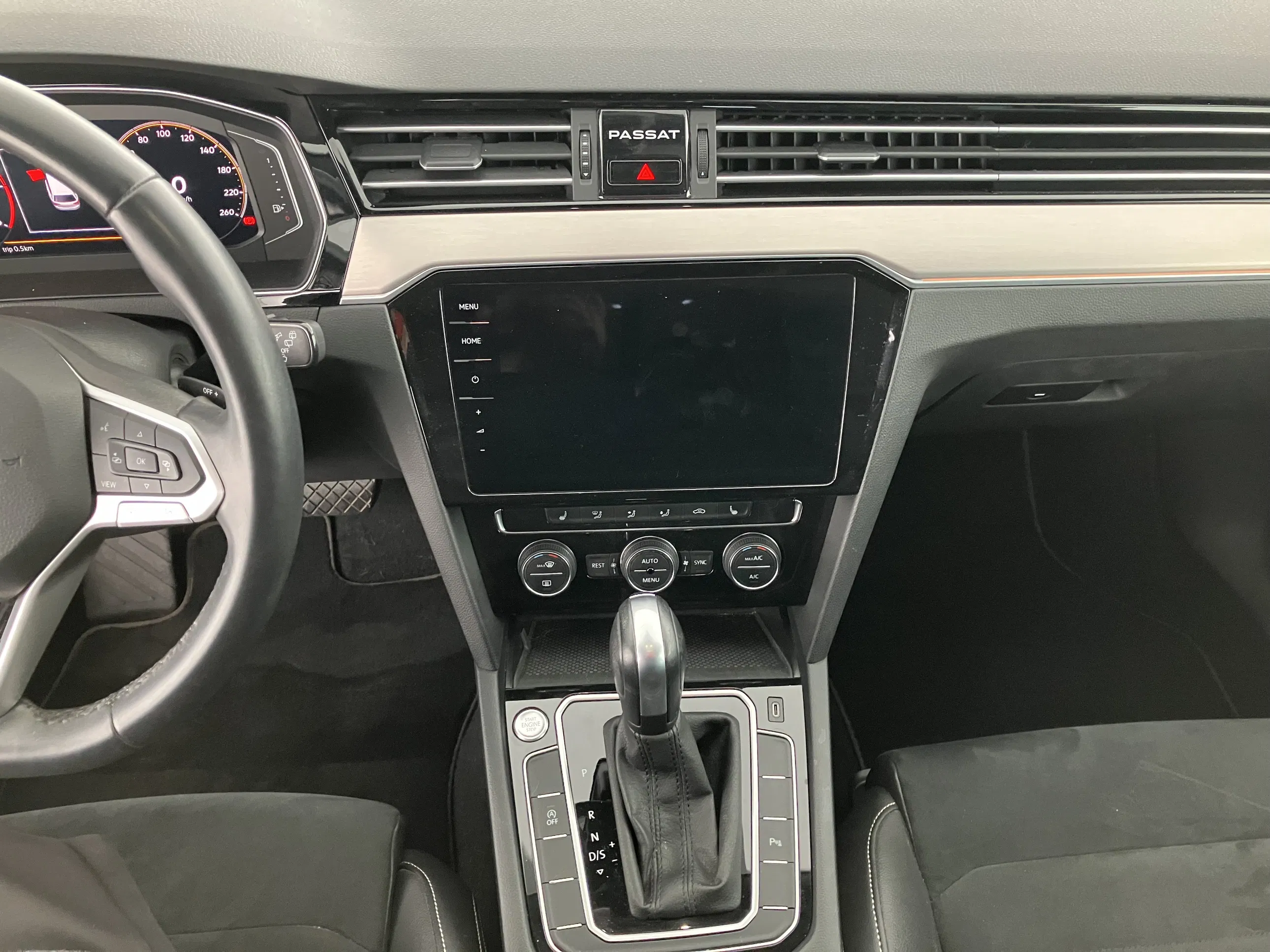 VW Passat Variant Elegance TDI DSG | Bild 6 von 28
