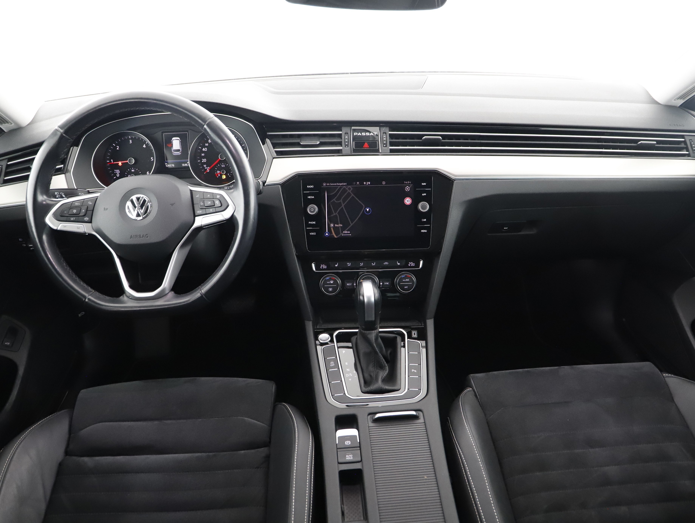 VW Passat Variant 2.0 TDI BMT Elegance | Bild 14 von 29