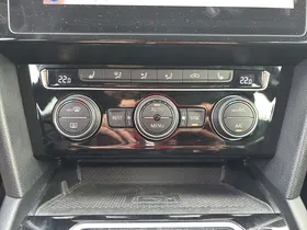 VW Passat Variant 2.0 TDI BMT Elegance | Thumbnail 22 von 31