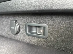 VW Passat Variant 2.0 TDI BMT Elegance | Thumbnail 28 von 31