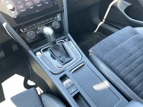 VW Passat Variant 2.0 TDI BMT Elegance | Thumbnail 23 von 31