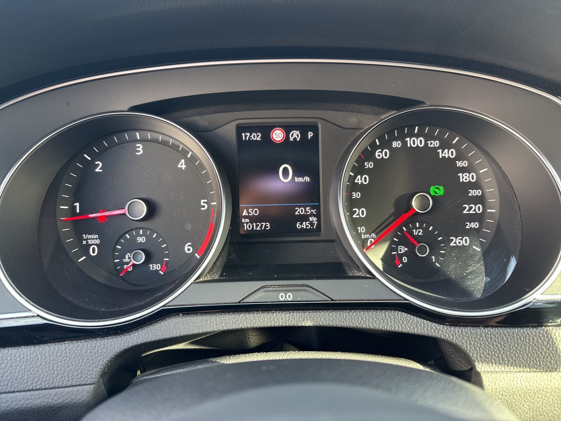 VW Passat Variant 2.0 TDI 4Motion BMT Business | Bild 15 von 23