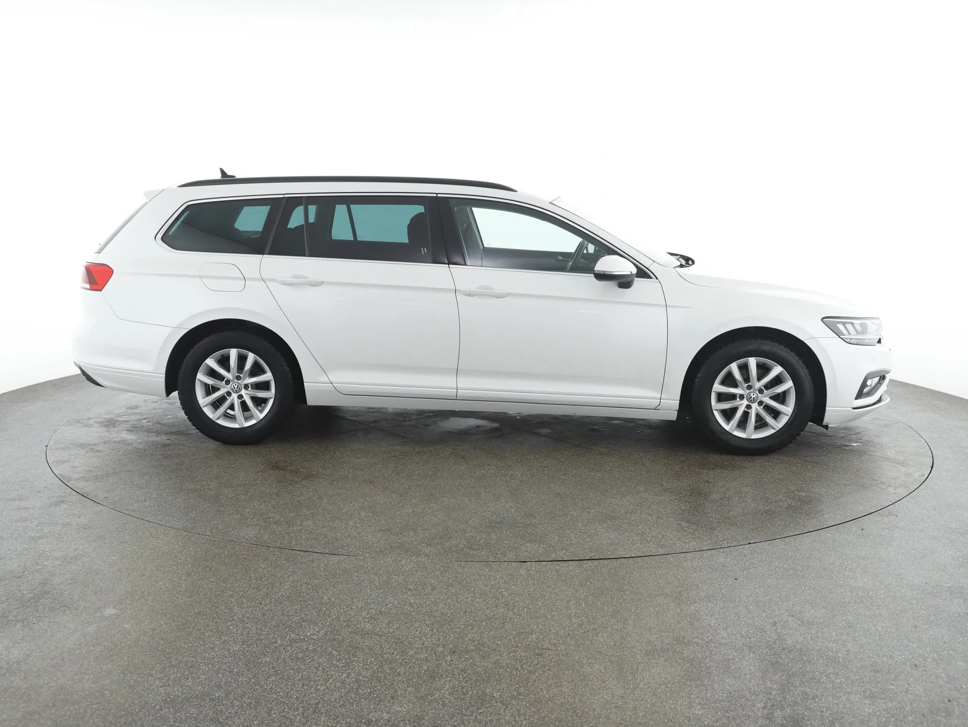VW Passat Variant 1.5 TSI BMT Business | Bild 4 von 26
